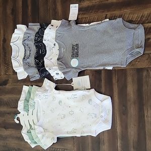 Boy Short Sleeve Bodysuits 0-3 Month